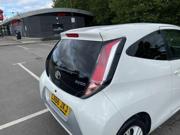 Toyota Aygo Hatchback Blue #29