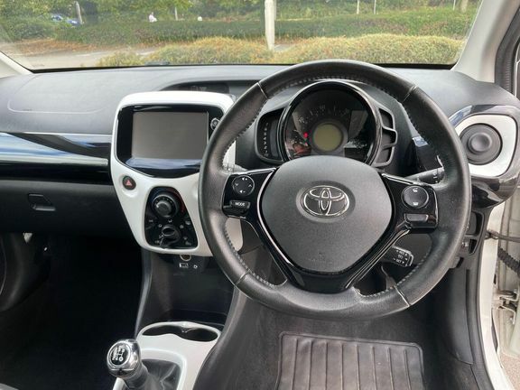 Toyota Aygo Hatchback Blue #7