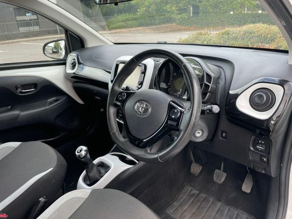 Toyota Aygo Hatchback Blue #14
