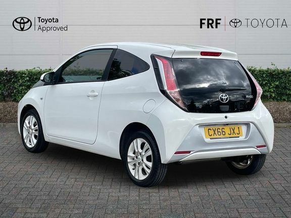 Toyota Aygo 1.0 Vvt-i X-pure Euro 6 White #4