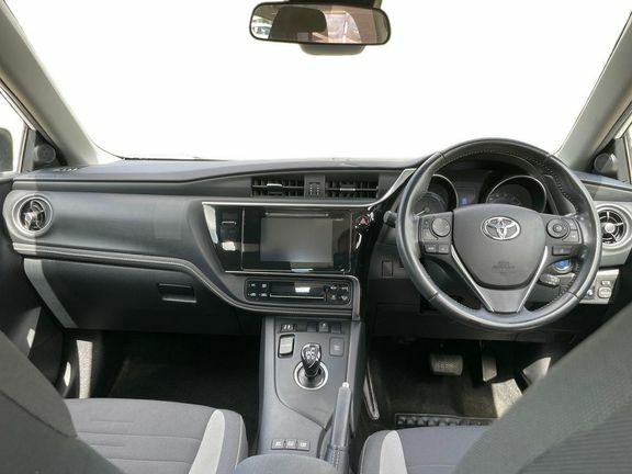 Toyota Auris Ts Icon Tech 1.8 Hybrid White #6