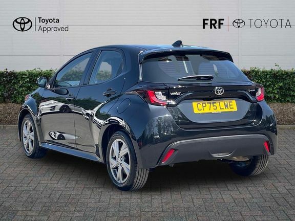 Toyota Yaris Icon Black #4