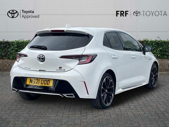 Toyota Corolla Gr Sport 2.0 Hb White #2