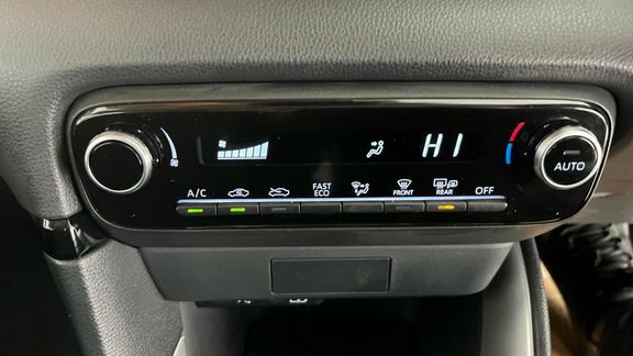 Toyota Yaris Yaris Excel  #28