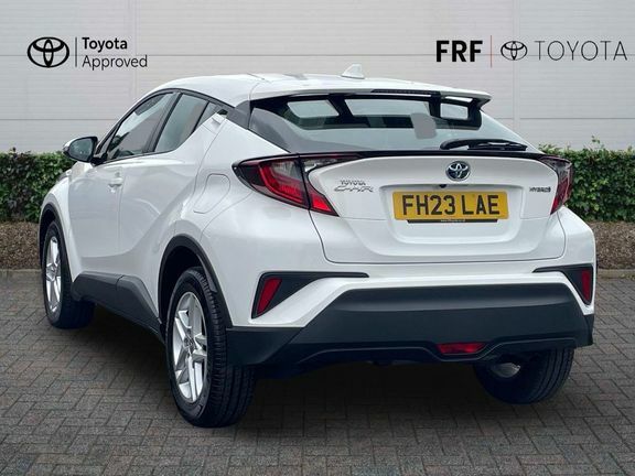 Toyota C-Hr Icon 1.8 White #4