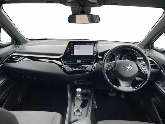 Toyota C-Hr Icon 1.8 White #6