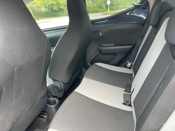 Toyota Aygo X X-press White #16