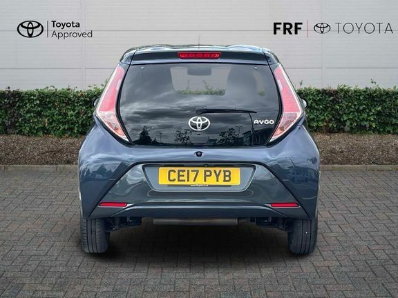Toyota Aygo X X-press White #27