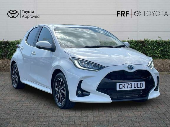 Toyota Yaris Design White