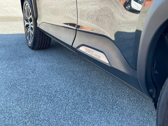 Toyota Yaris Cross Dynamic Blue #44