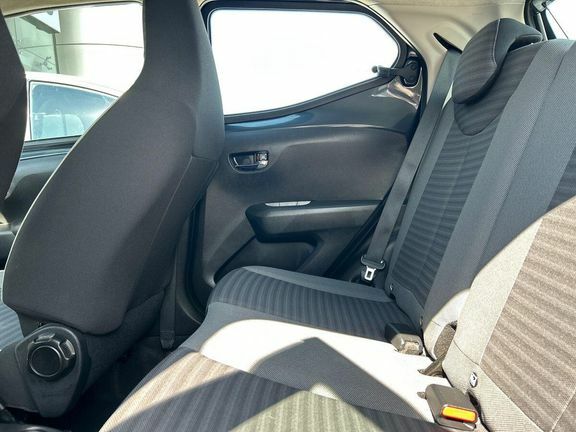 Toyota Aygo X X-play Black #17