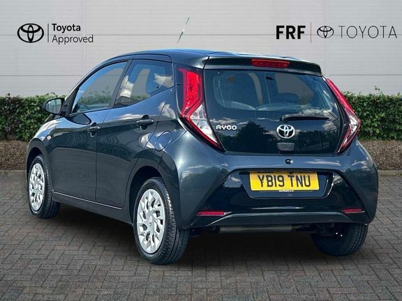 Toyota Aygo X X-play Mmt Grey #4