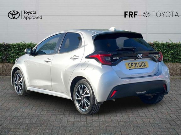 Toyota Yaris Yaris Design 1.5 Hybrid Silver #4