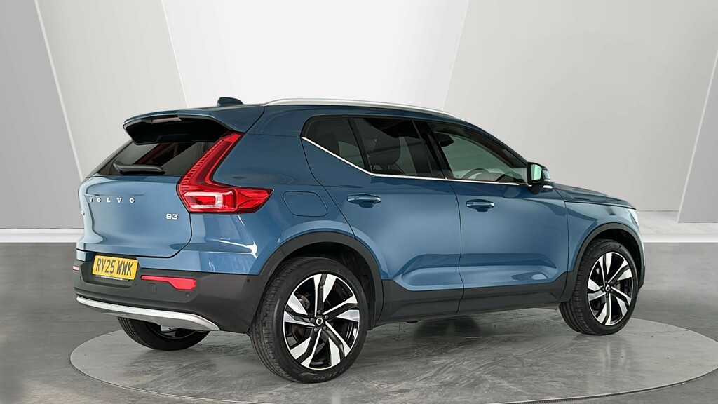 Volvo XC40 Ultra, B3 Mild Hybrid, Bright RV25WWK Blue #2