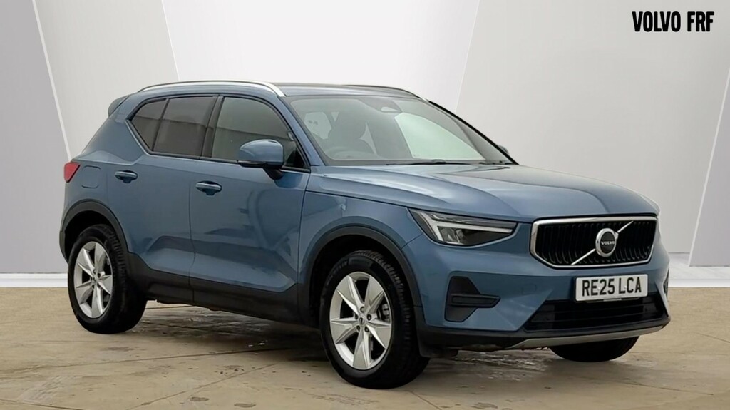 Volvo XC40 Core, B3 Mild Hybrid, Blue