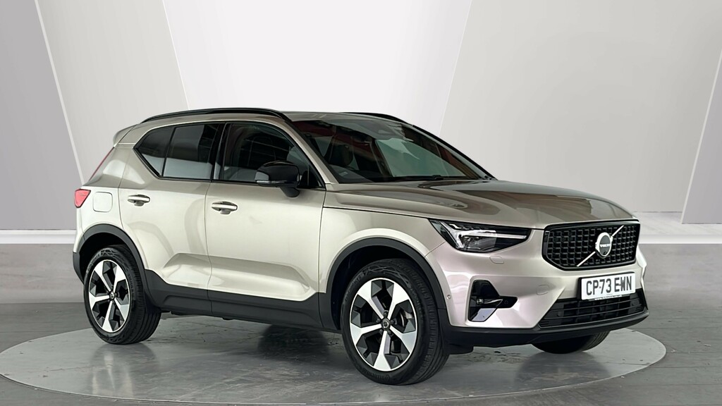 Volvo XC40 Ultimate, B4 Mild Hybrid, Dark