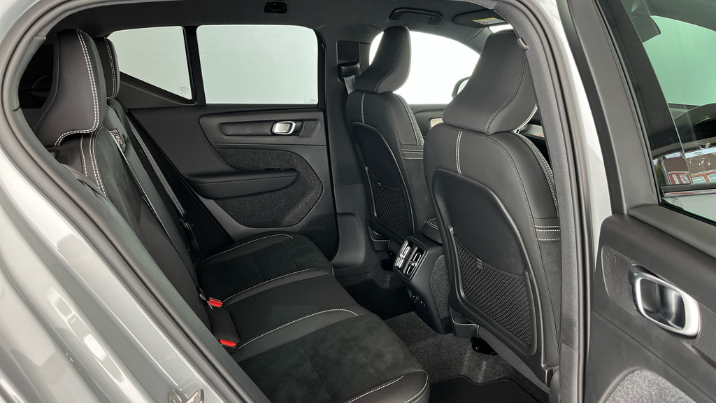 Volvo XC40 Plus, B4 Mild Hybrid, Dark FL75EOA Grey #6