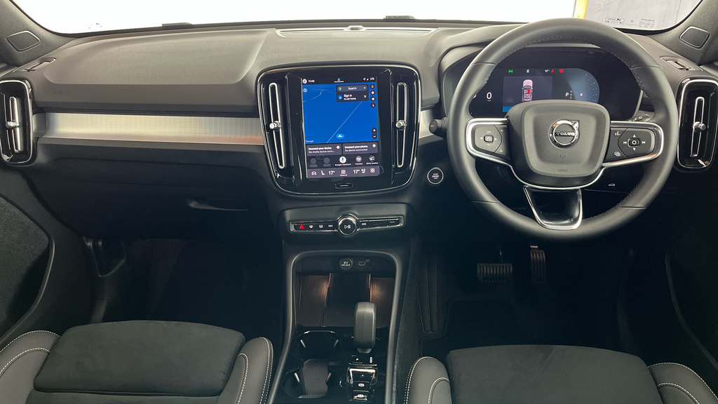 Volvo XC40 Plus, B4 Mild Hybrid, Dark FL75EOA Grey #5