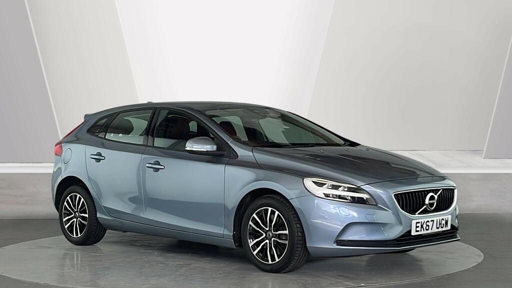 Volvo V40 T3 Momentum Blue