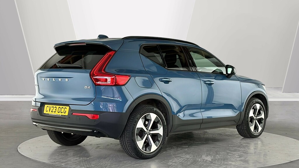 Volvo XC40 Ultimate, B4 Mild Hybrid, Dark CV23OCG Blue #2