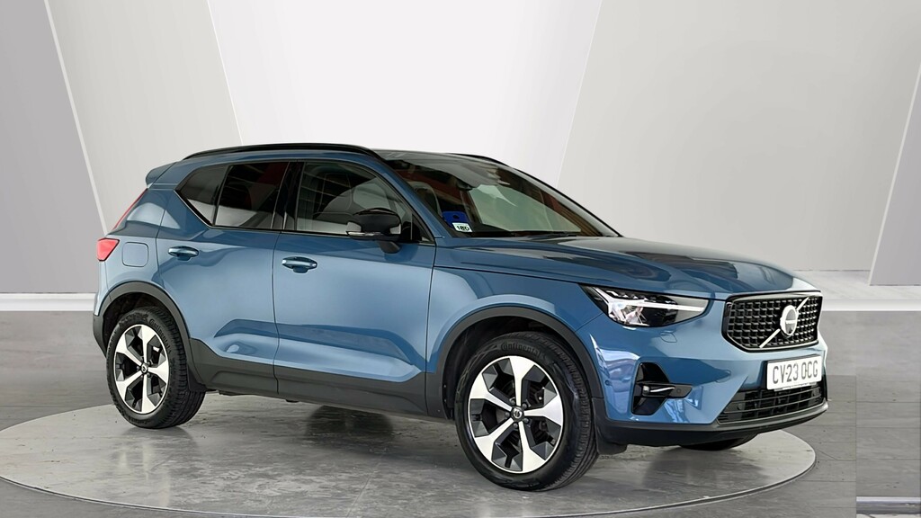 Volvo XC40 Ultimate, B4 Mild Hybrid, Dark Blue