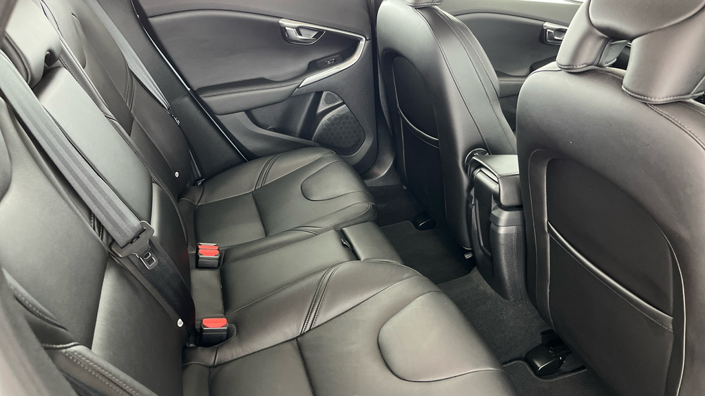 Volvo V40 T2 122 Inscription Blue #6