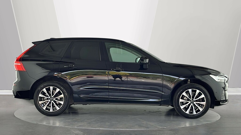 Volvo XC60 Plus, B4 Mild Hybrid, Dark YX23KGO Black #3