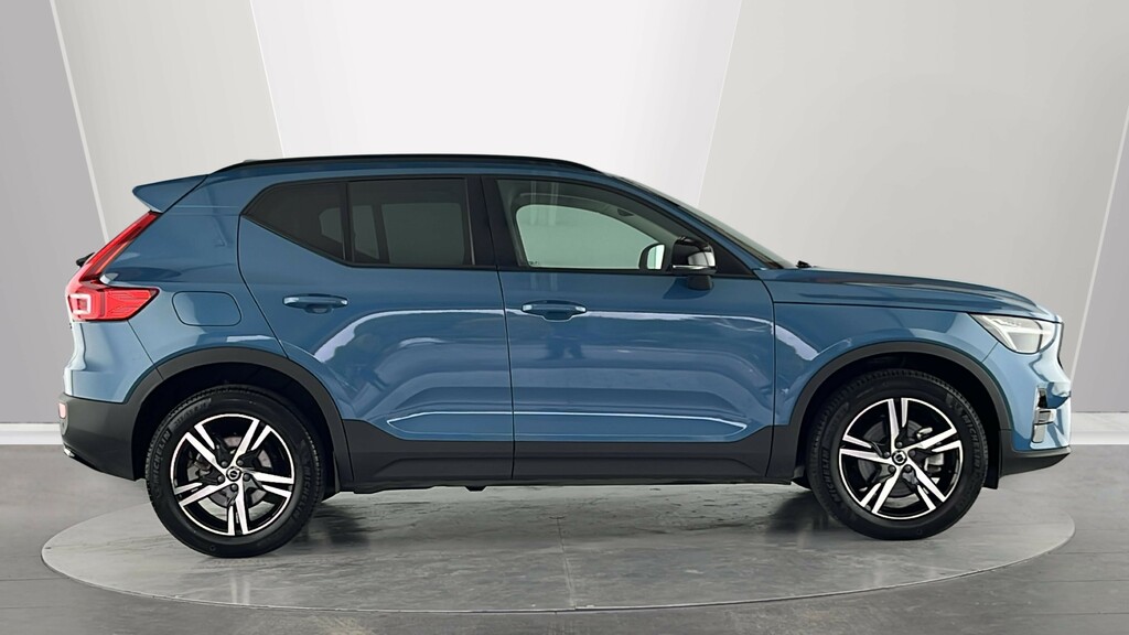 Volvo XC40 Plus, B3 Mild Hybrid, Dark CK23YUX Blue #3