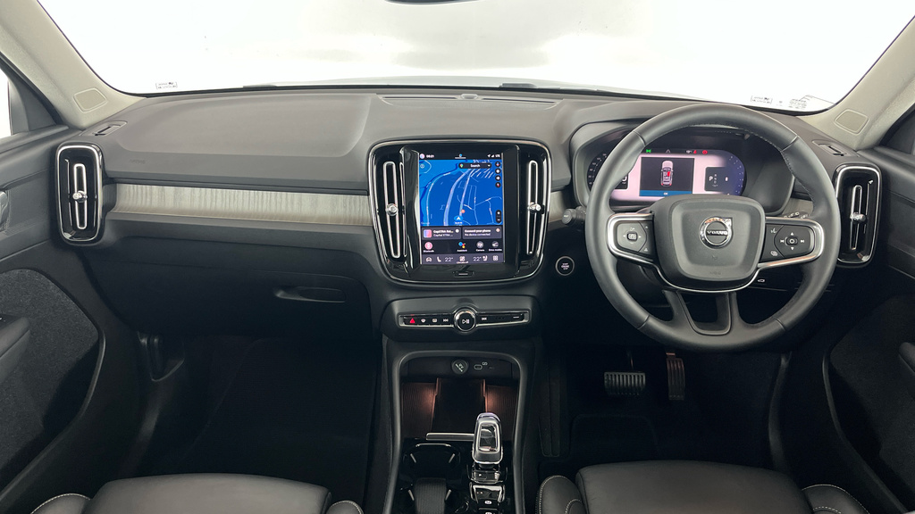 Volvo XC40 Plus, B3 Mild Hybrid, Dark CK23YUX Blue #5