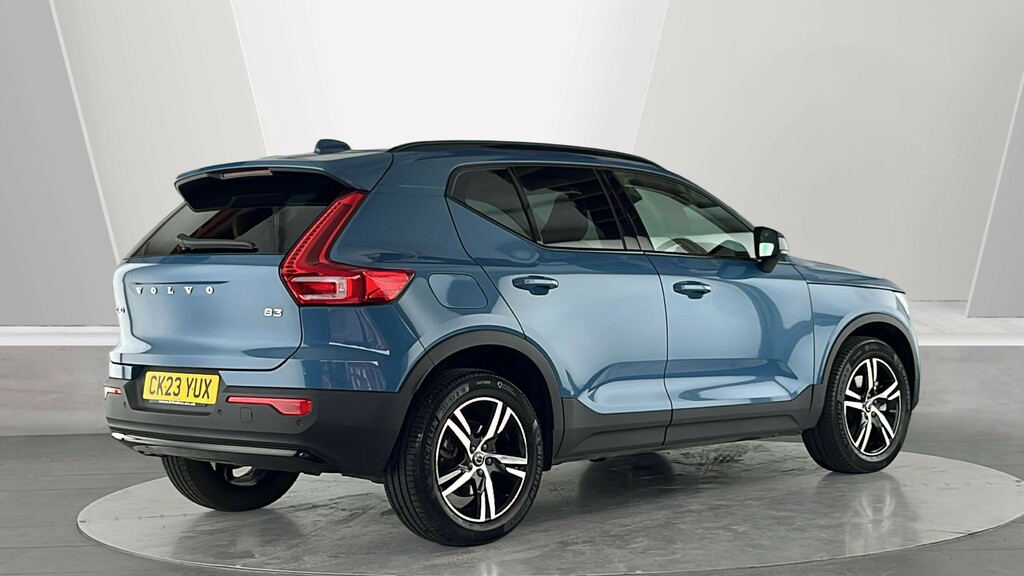 Volvo XC40 Plus, B3 Mild Hybrid, Dark CK23YUX Blue #2