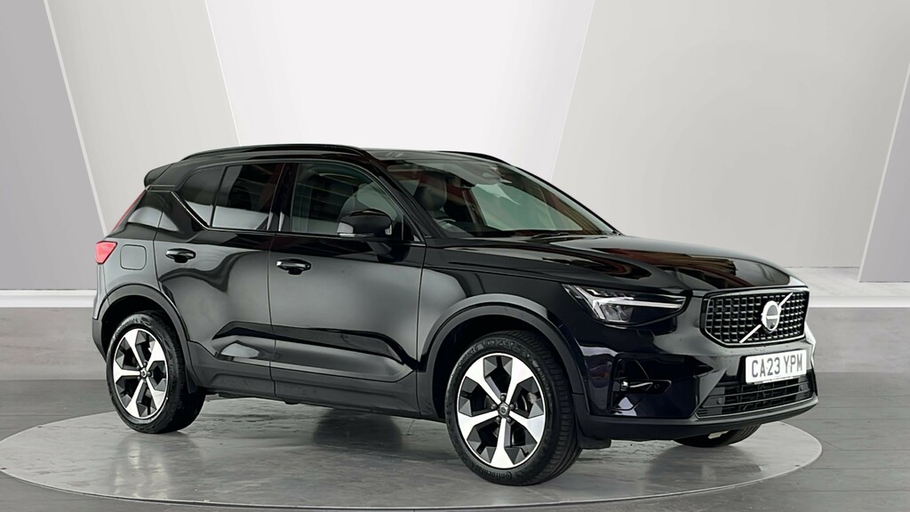 Volvo XC40 Ultimate, B4 Mild Hybrid, Dark Black