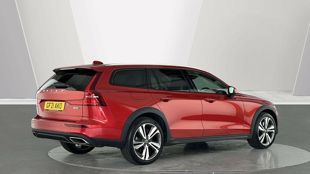 Volvo V60 Cross Country Cross Country Pro, B5 Awd Mild Hybrid Red #2