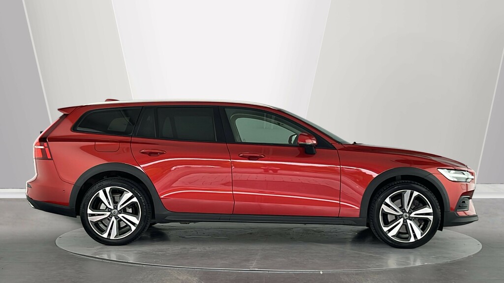 Volvo V60 Cross Country Cross Country Pro, B5 Awd Mild Hybrid Red #3