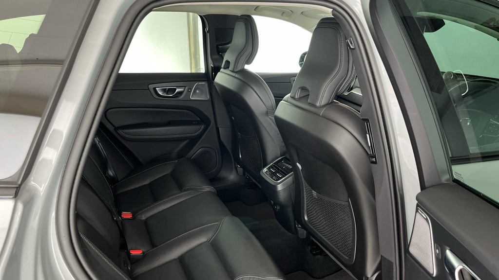 Volvo XC60 Ultra, B5 Awd Mild Hybrid, Dark RV25TBX Grey #6