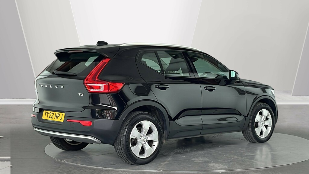 Volvo XC40 Momentum, T3 Black #2