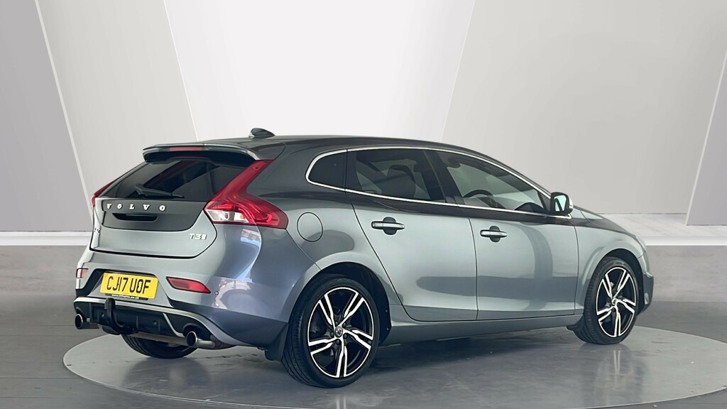 Volvo V40 T3 R-design Pro CJ17UOF Grey #2