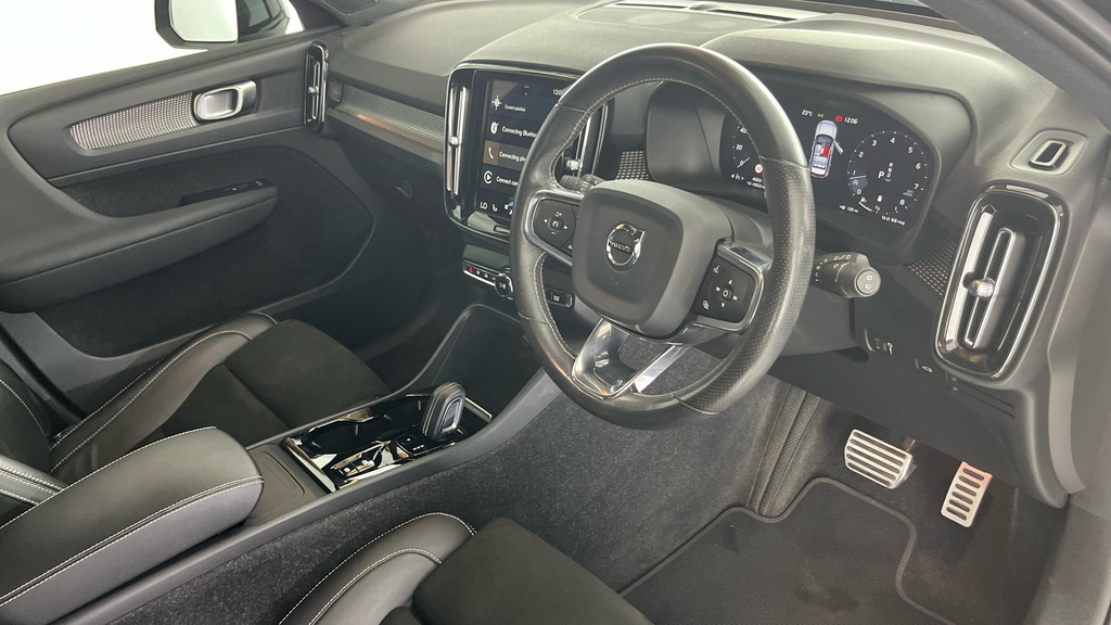 Volvo XC40 R-design Pro, B4 Mild Hybrid EO21OMC Black #4