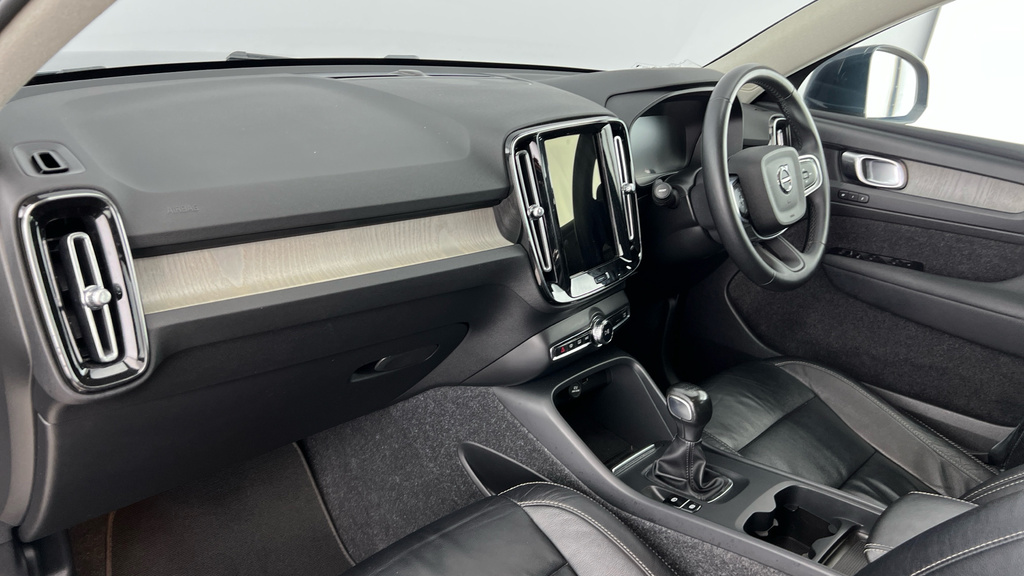 Volvo XC40 Inscription, T3 Blue #6
