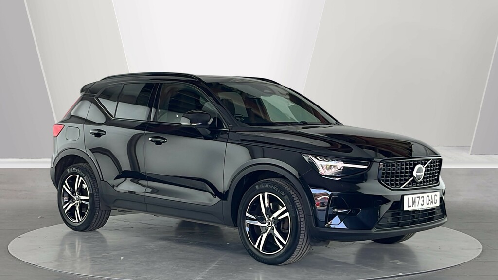 Volvo XC40 Plus, B3 Mild Hybrid, Dark LM73OAG Black