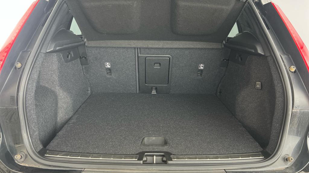 Volvo XC40 Inscription, T3 Black #5