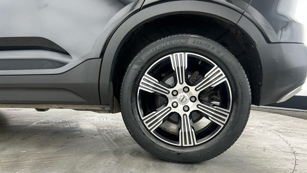 Volvo XC40 Inscription, T3 Black #4