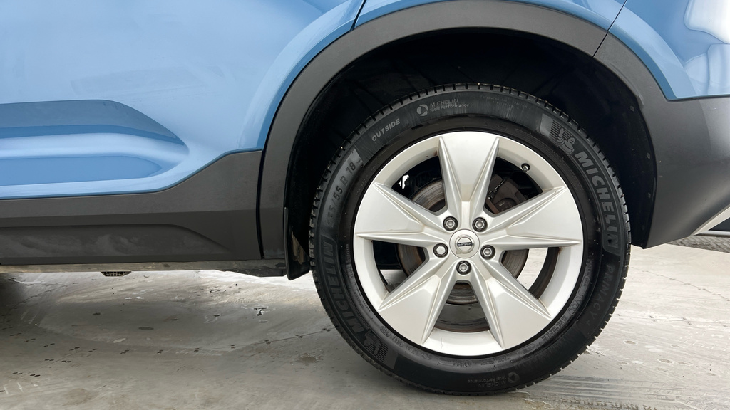 Volvo XC40 Core, B3 Mild Hybrid, Blue #4