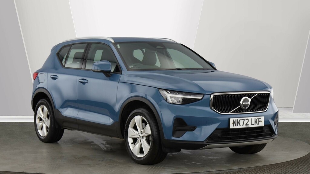Volvo XC40 Core, B3 Mild Hybrid, Blue