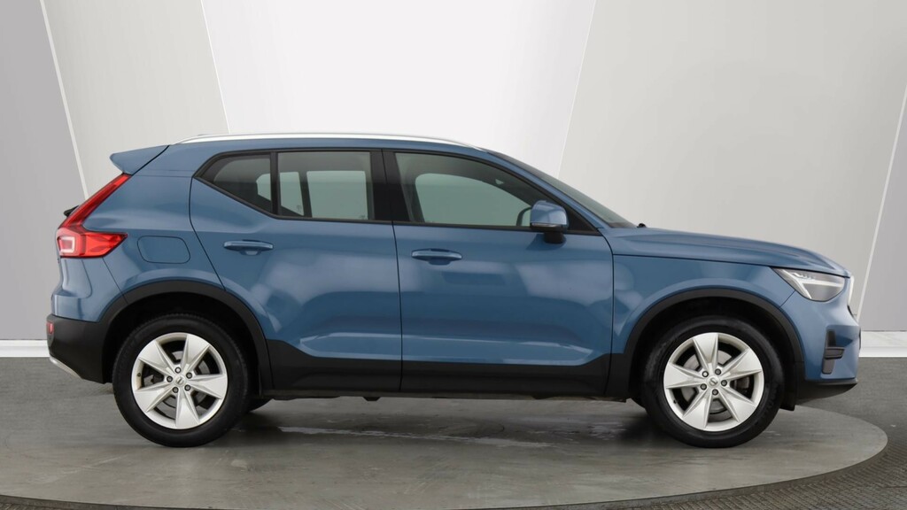 Volvo XC40 Core, B3 Mild Hybrid, Blue #2