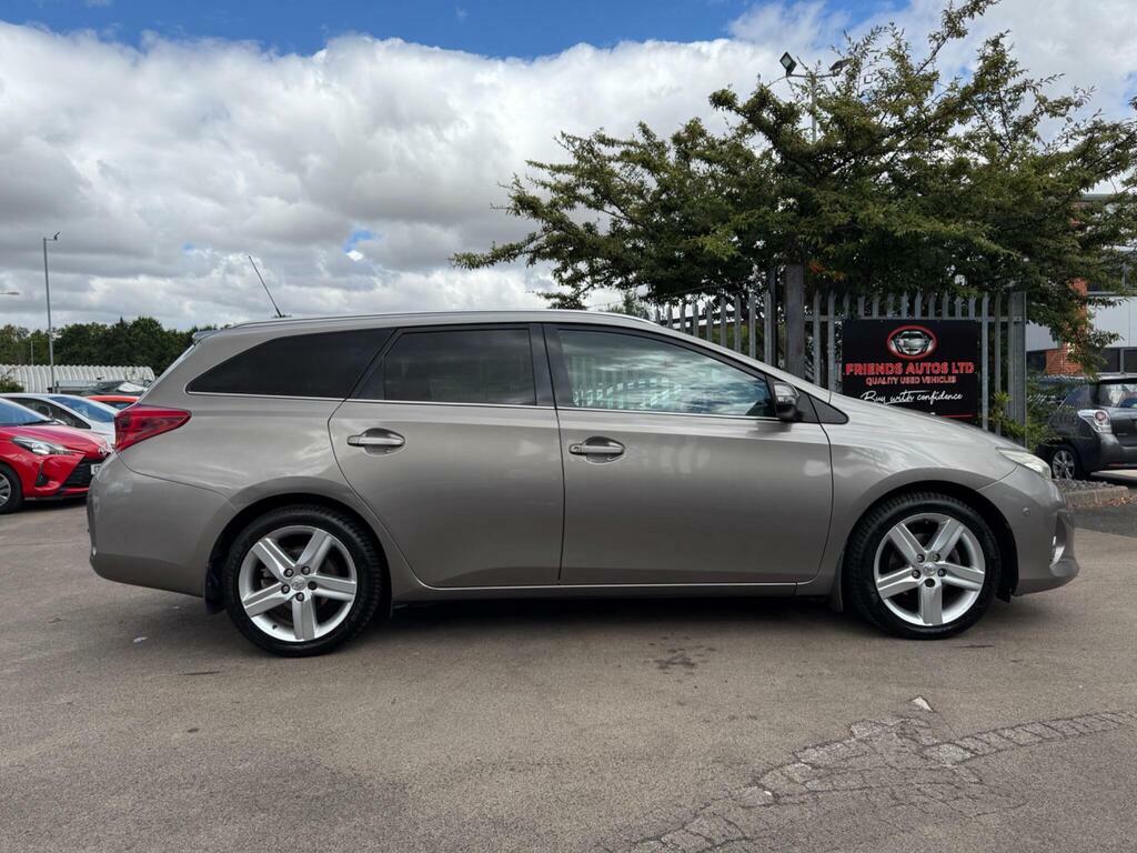 Toyota Auris 1.6 V-matic Excel Touring Sports Multidrive S Euro Brown #3