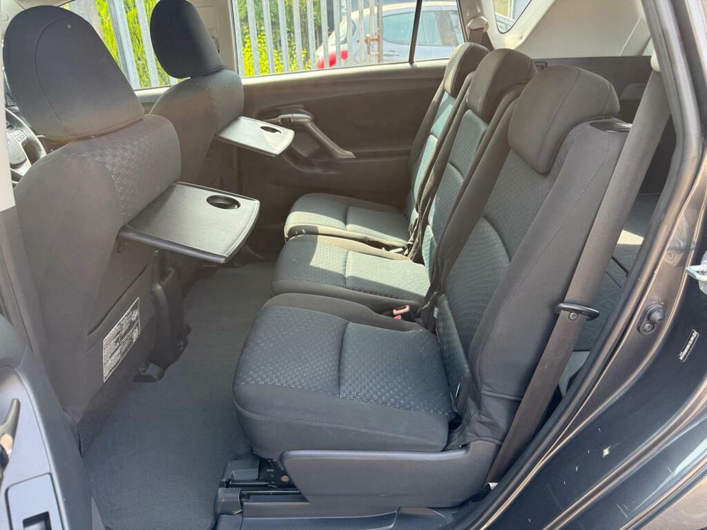 Toyota Verso  Silver #20