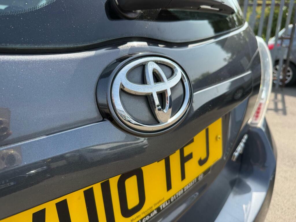 Toyota Verso  Silver #60