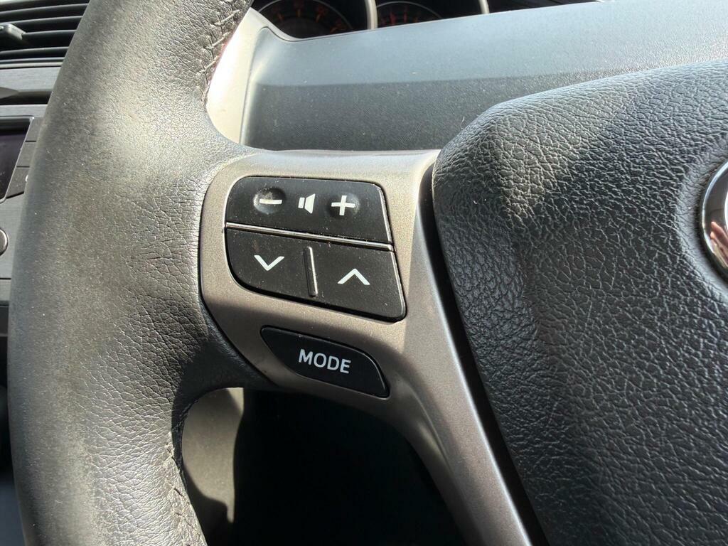Toyota Verso  Silver #25