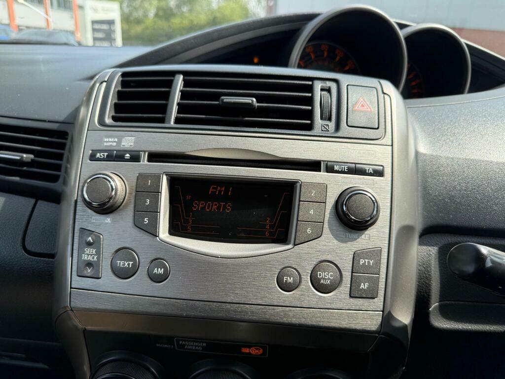 Toyota Verso  Silver #36