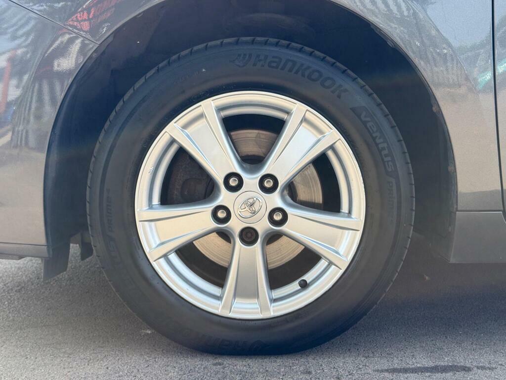 Toyota Verso  Silver #65